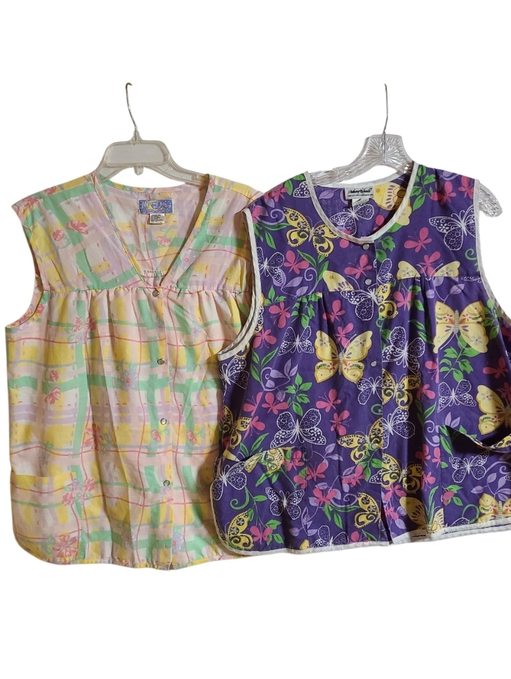 Set of 2 Snap Front Smock Vests 1X Purple Butterfly & Pastel Plaid Grannycore